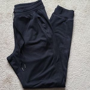 American Eagle joggers